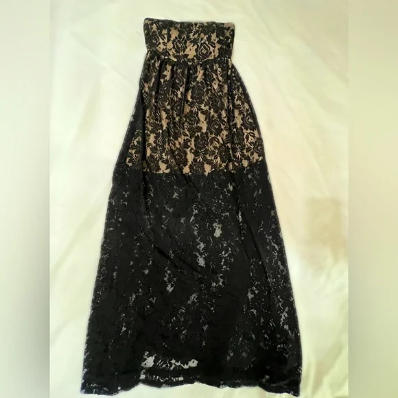 MALLOY Strapless Maxi Dress MALLOY Strapless Maxi Dress